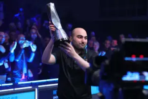 Hossein vafaei: Judd Trump Takes Narrow Lead Against in World Snooker Championship