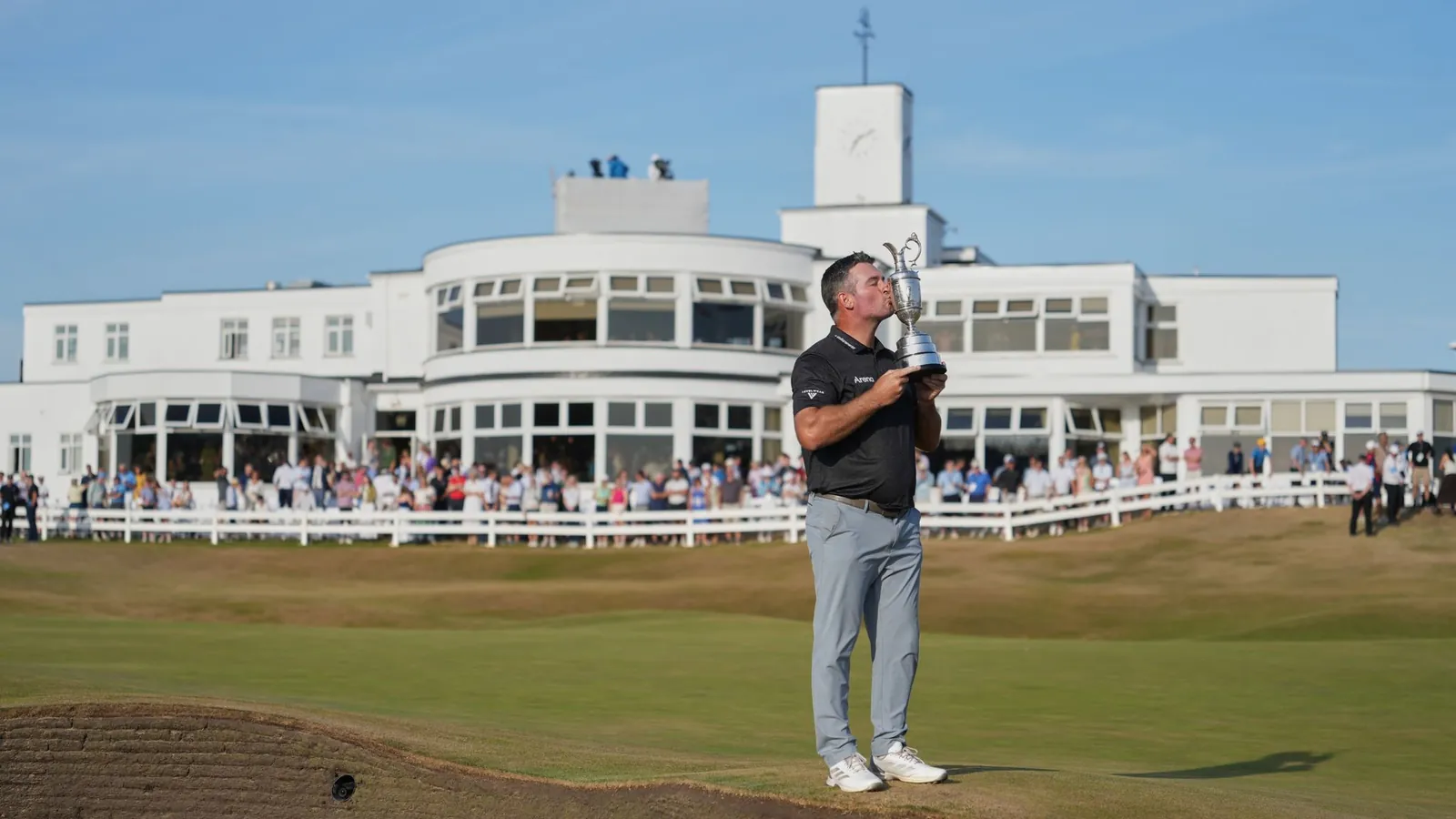 The 39-year-old is only the fourth New Zealand golfer to win a major